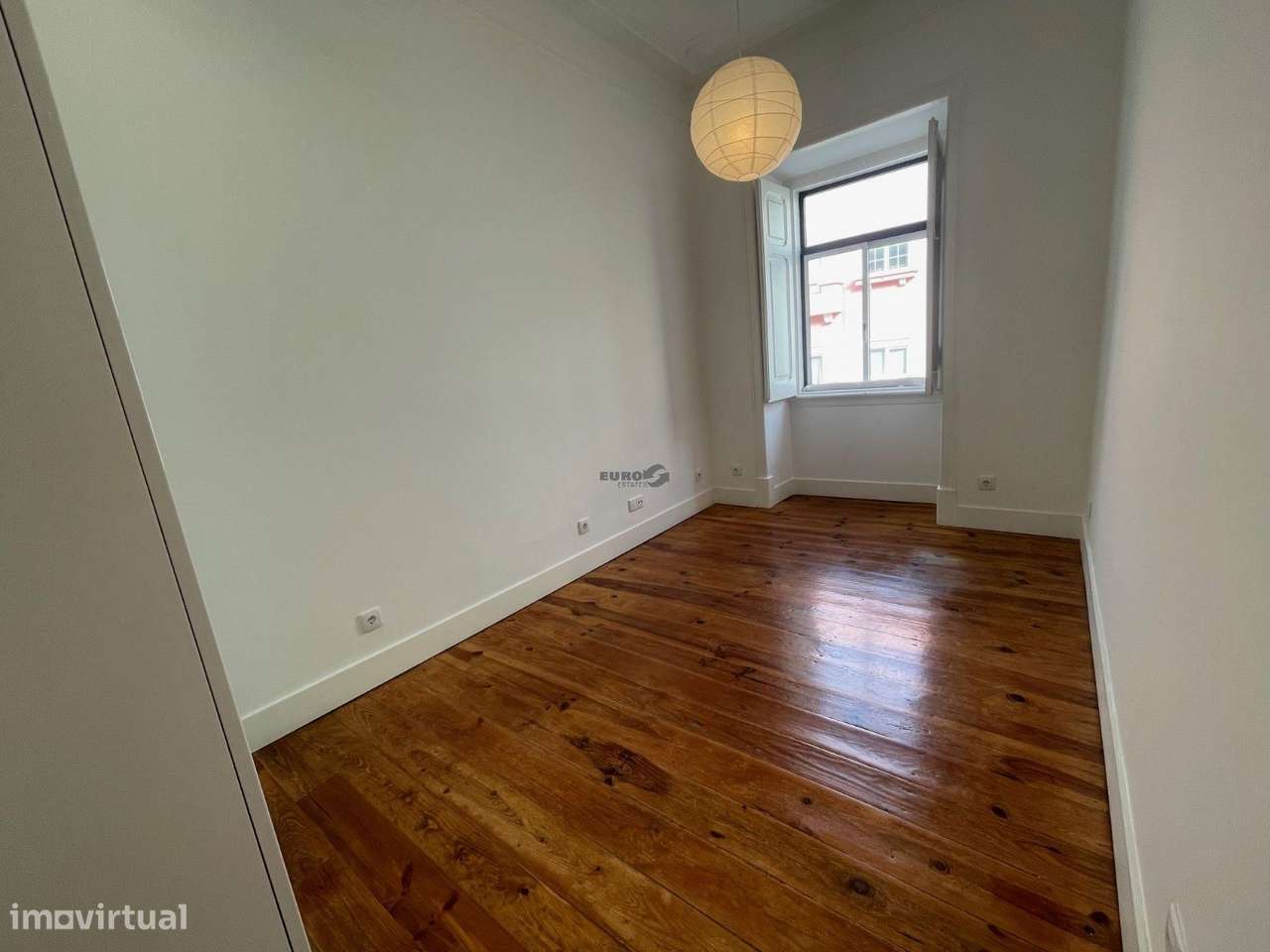 Excelente T2 para venda ao pé de Sete Rios-8