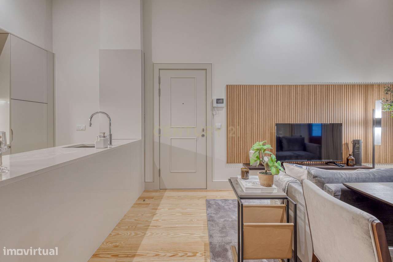 T2 com pátio a 300m dos Aliados - Grande imagem: 5/16