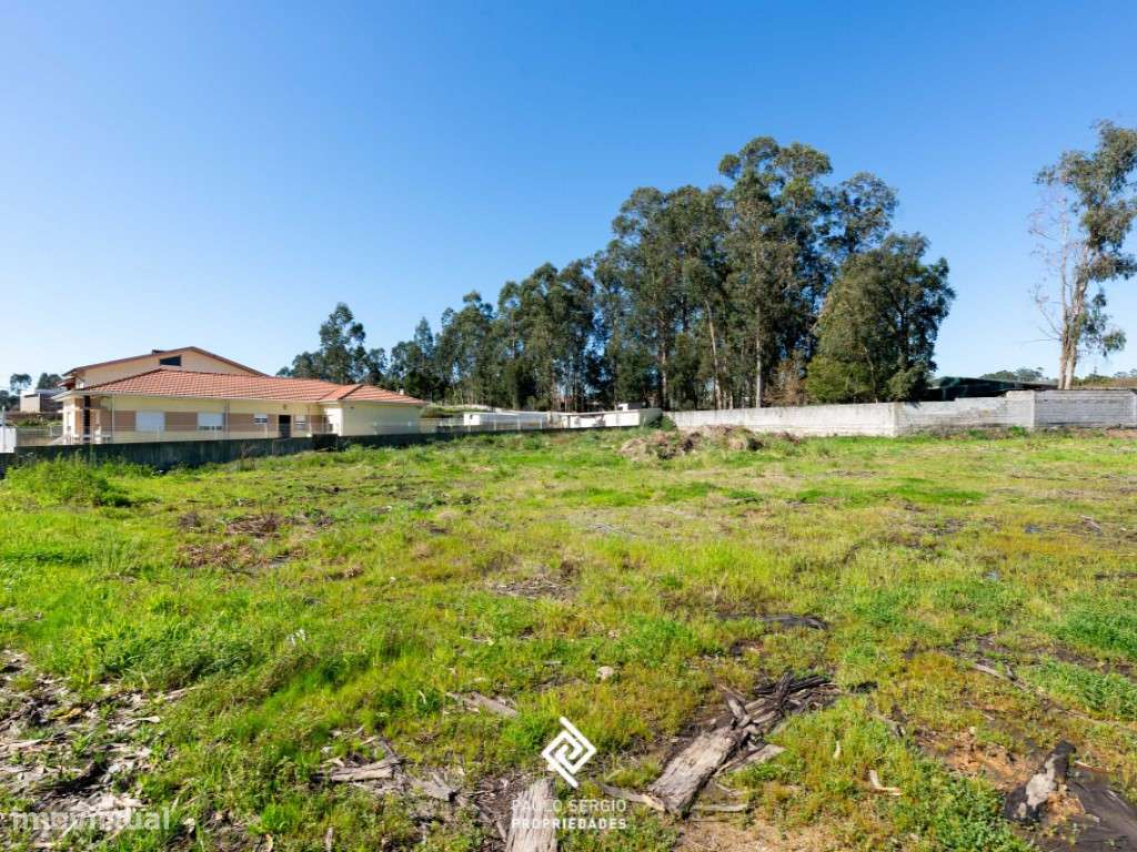 Terreno (2192m2) Pedroso para construção de 2 Moradias Térreas - Grande imagem: 2/20