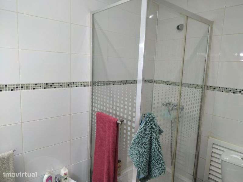 Arrenda-se T1 a 5 min do polo1 da UBI na mesma avenida - Grande imagem: 5/8