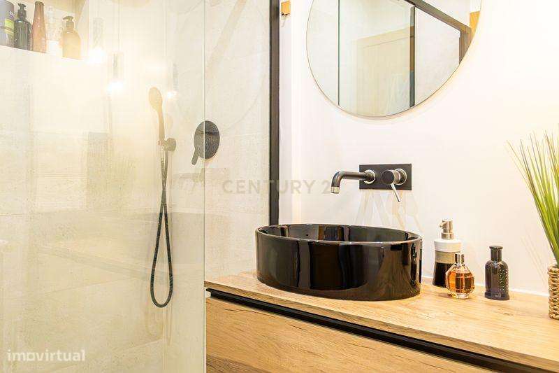 Apartamento T2 com elevador, lugar de estacionamento e arrecadação na-17