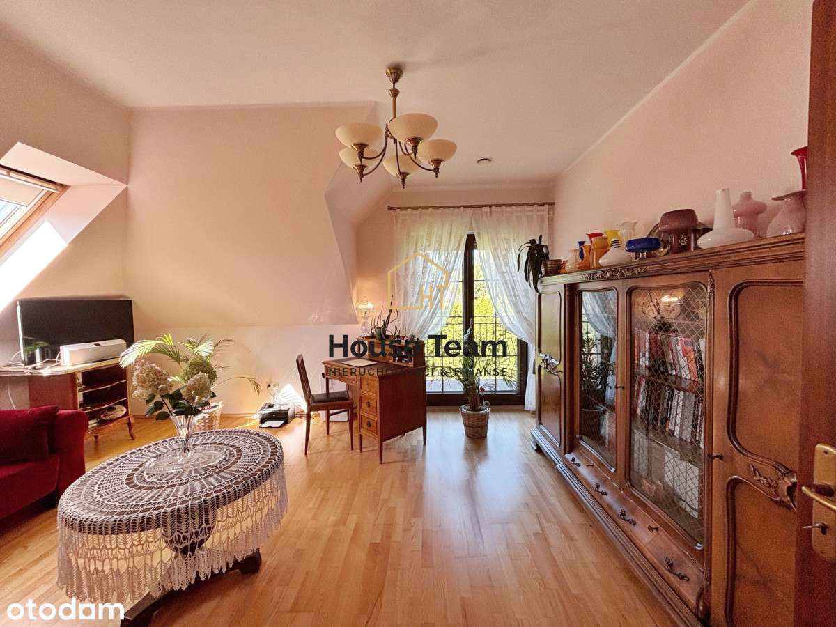 Klasyczny i stylowy dom - Niwy - 251 m2-19