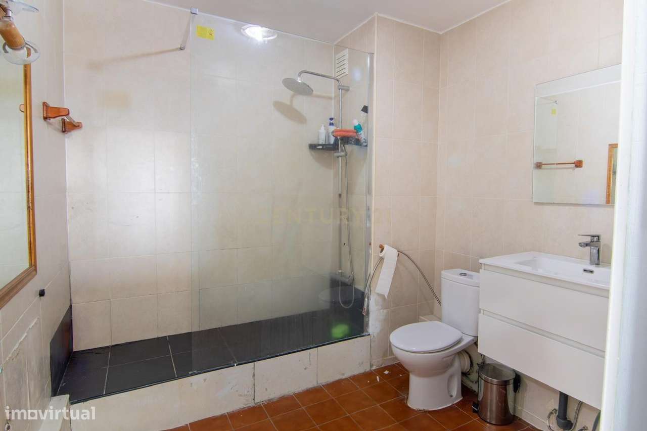 Apartamento T2 Mem -Martins | Imóvel em propostas múltiplas até dia 15-9