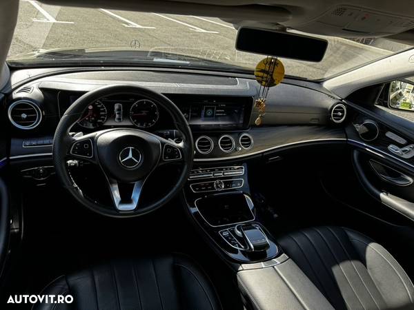 Mercedes-Benz E 220 d Aut. - 10