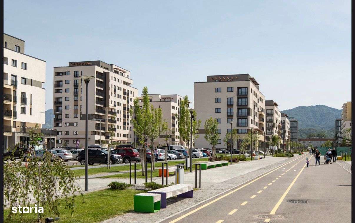 Studio in Kasper Coresi, vedere aleea pietonală,loc de parcare si boxa-10