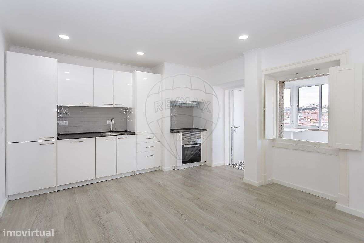 Apartamento T2 à venda em Lisboa-16