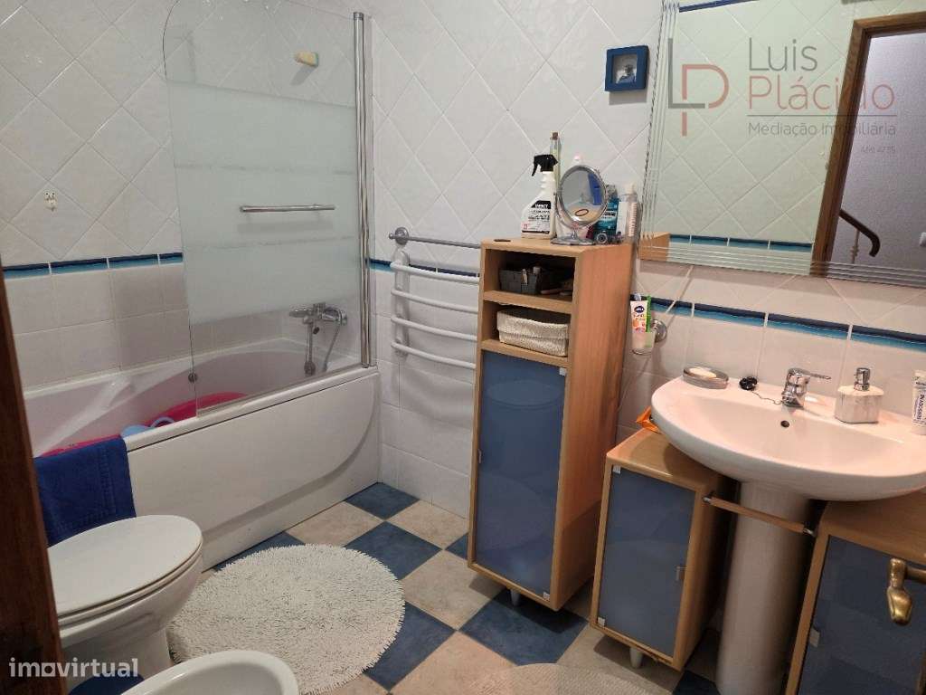 Moradia em Banda no Centro de Sines-13