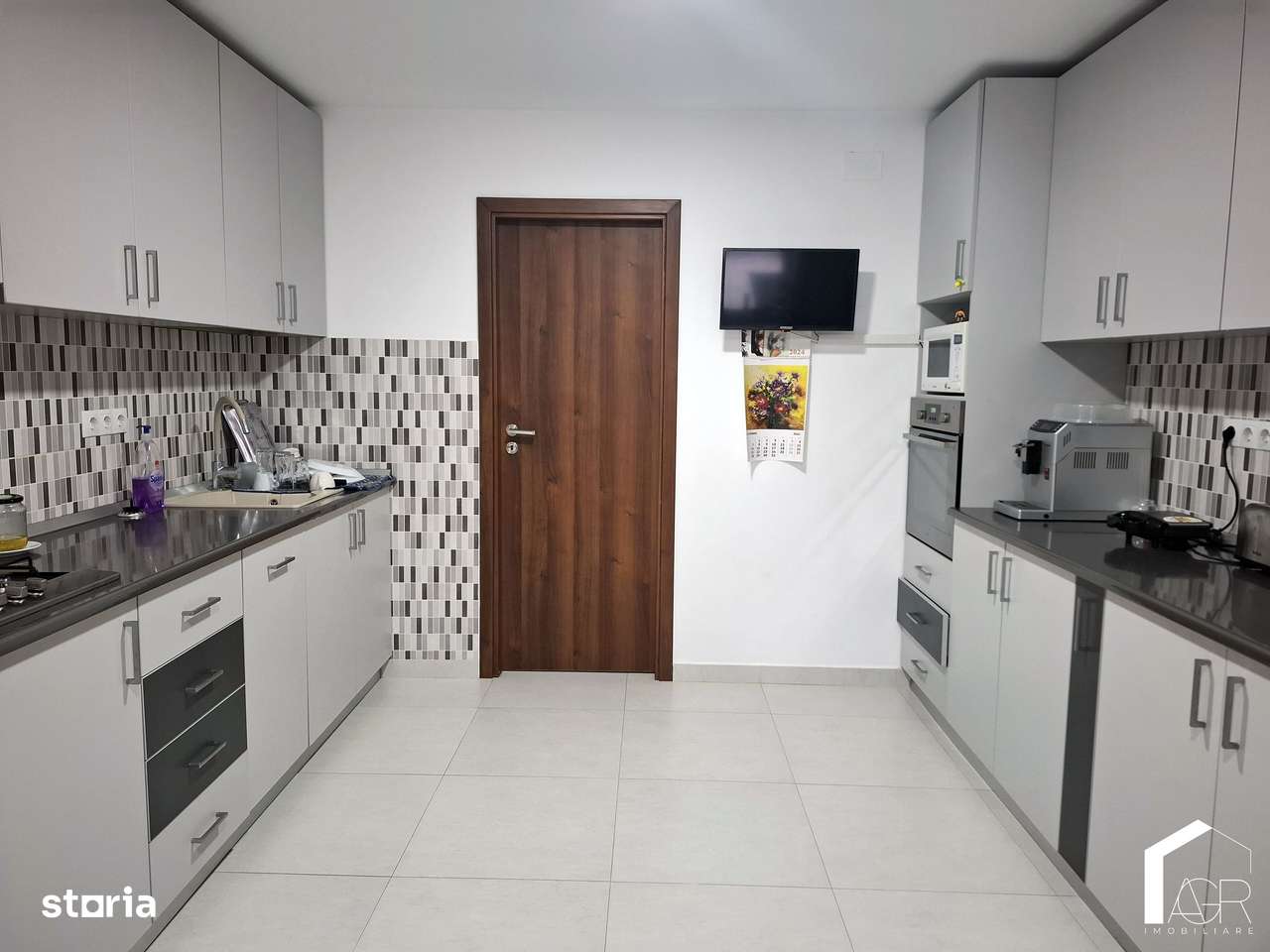 Casa P+1E+M, cu 5 camere, Cocosesti - Imagine principală: 5/19