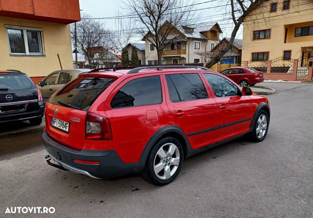 Skoda Octavia Combi 2.0 TDI DPF 4x4 - 4