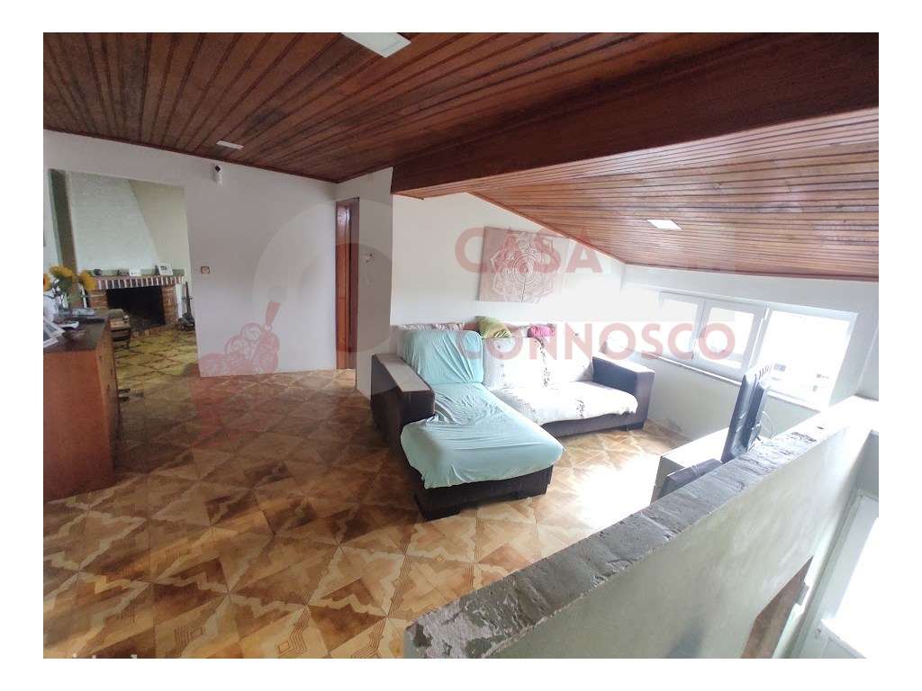 Moradia T2+1 em Zona tranquila.-17