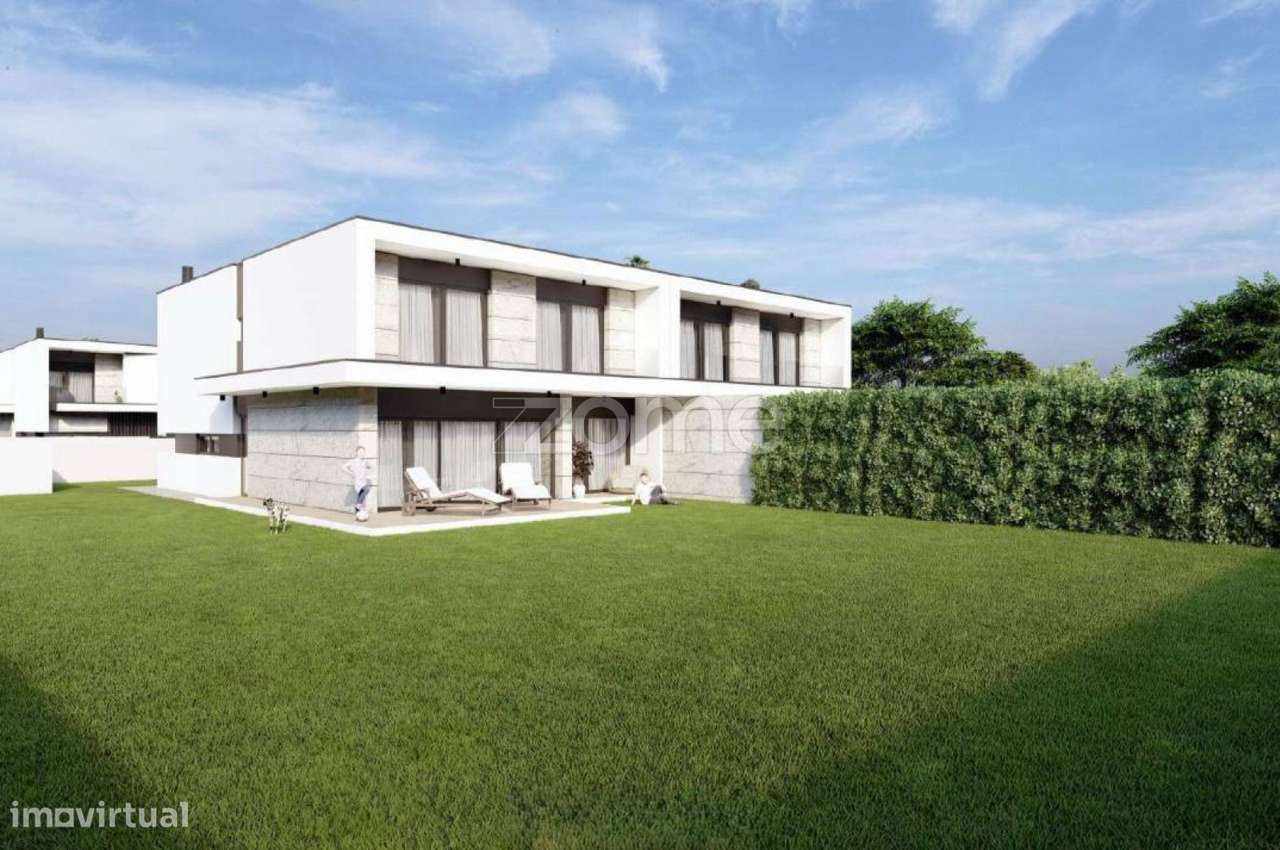 Moradia T3 inserida num condomínio fechado em Antas - V.N.FAMALICÃO - Grande imagem: 3/15