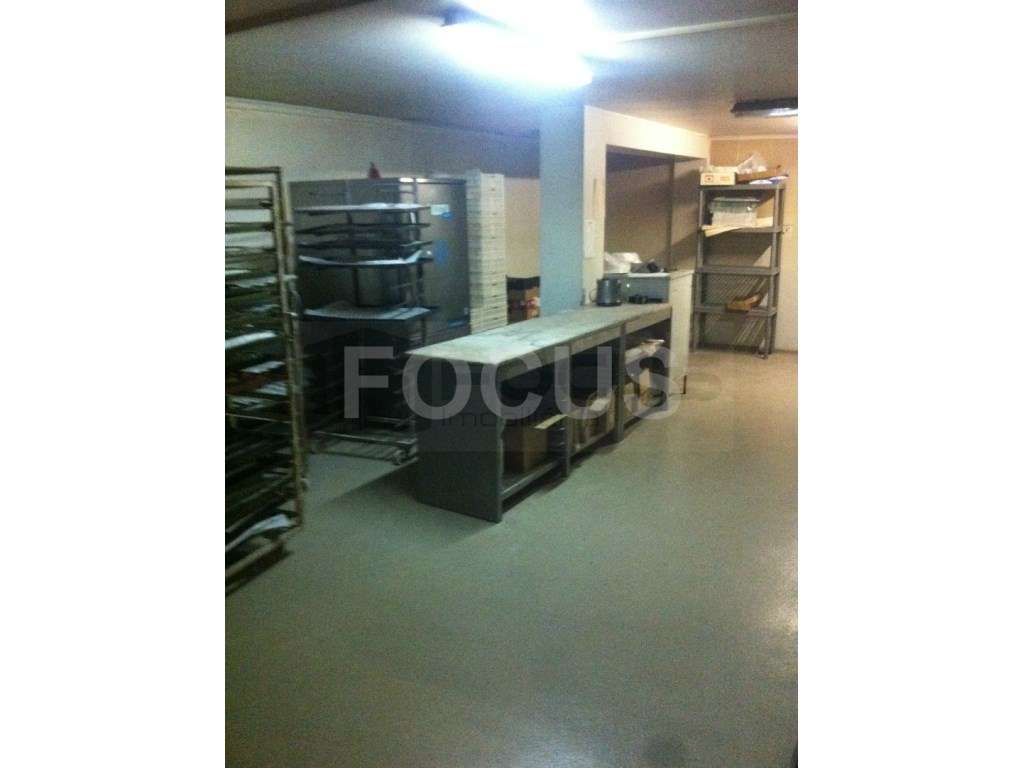 Padaria / Pastelaria a funcionar - Grande imagem: 2/9