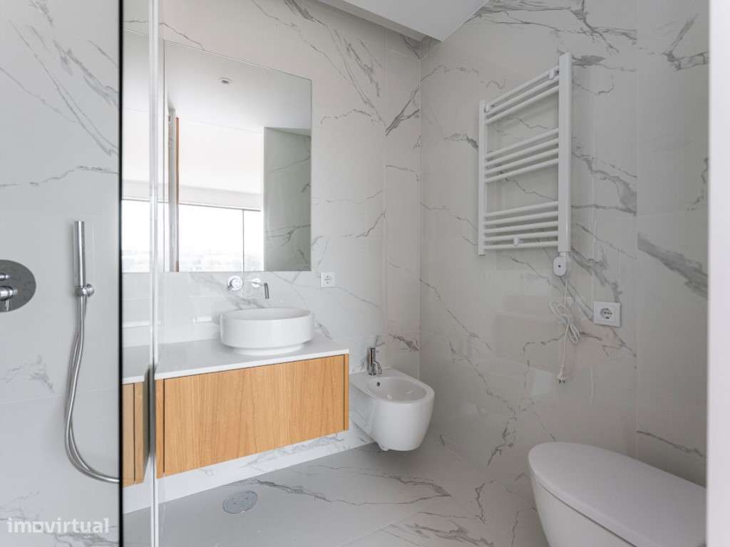 Apartamento T4 com 3 frentes em Matosinhos sul, no edifício Nautilus-40