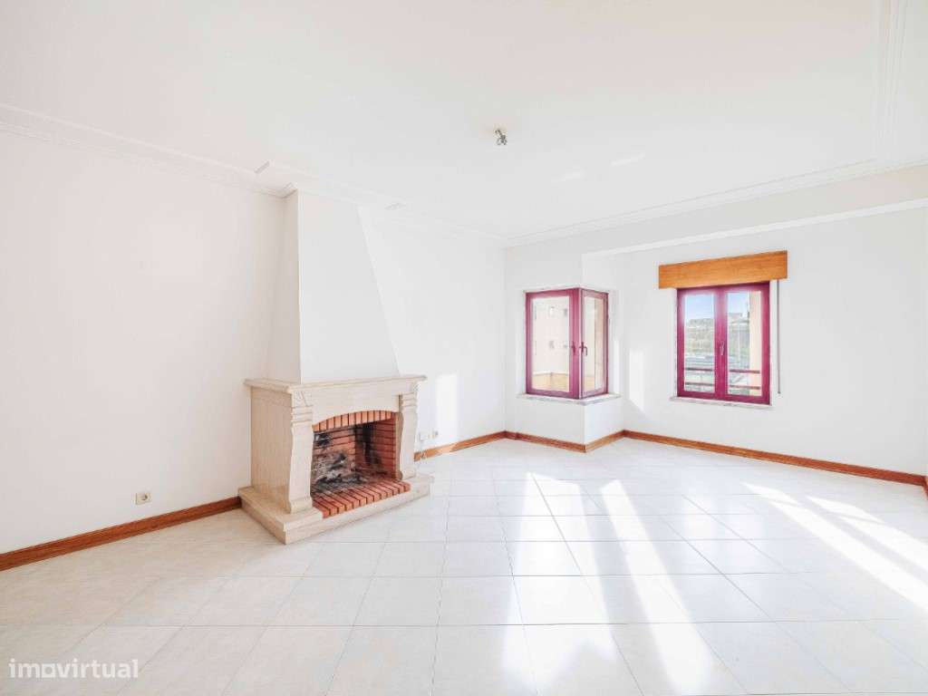 Apartamento T2 Espaçoso e Central em Mafra - Ideal para Famílias - Grande imagem: 2/46
