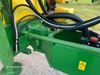 John Deere 824 - 11