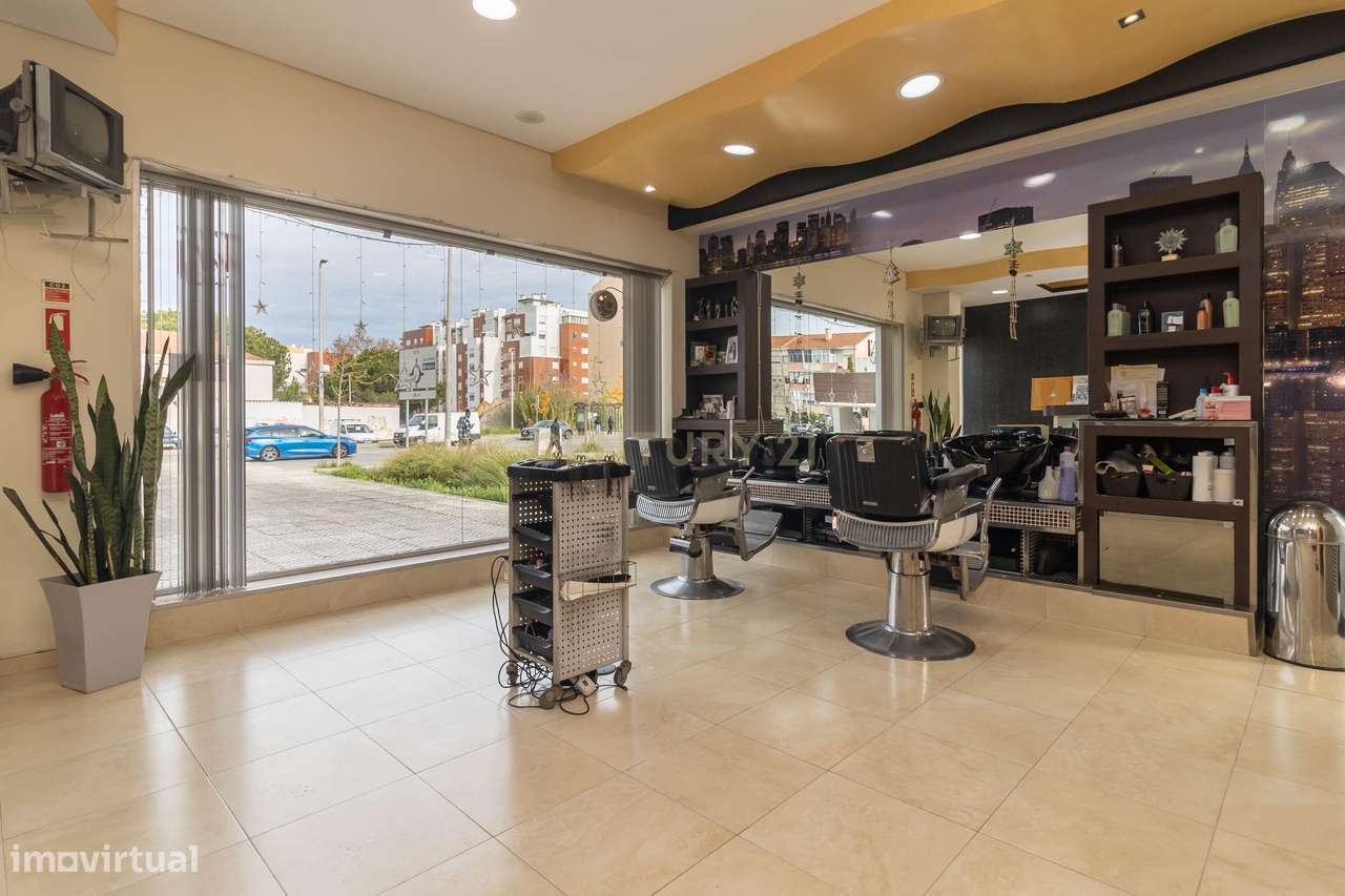 Espaço Comercial localizado no Alto do Seixalinho perto de todo o tipo - Grande imagem: 4/27