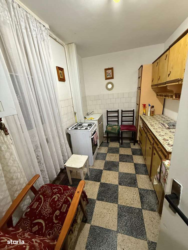Apartament cu 2 camere decomandate, Marasesti-10