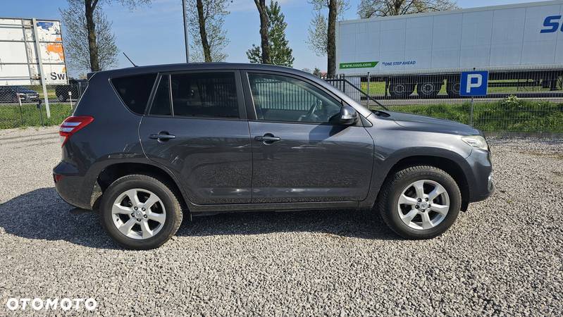 Toyota RAV4 2.2 D-4D Prestige - 7