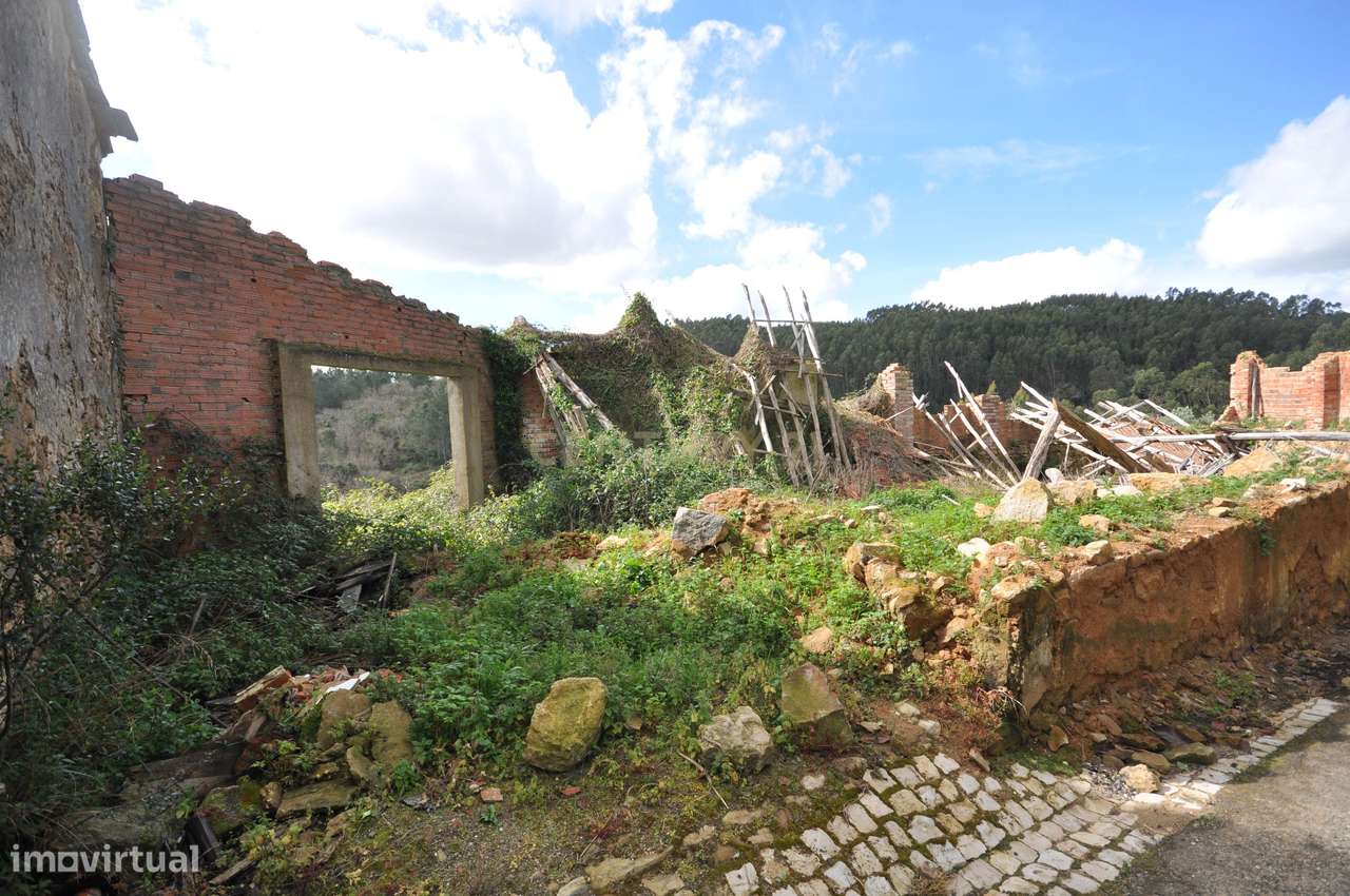 Terreno com Projeto Arquitetónico Aprovado para Quatro Moradias.-20