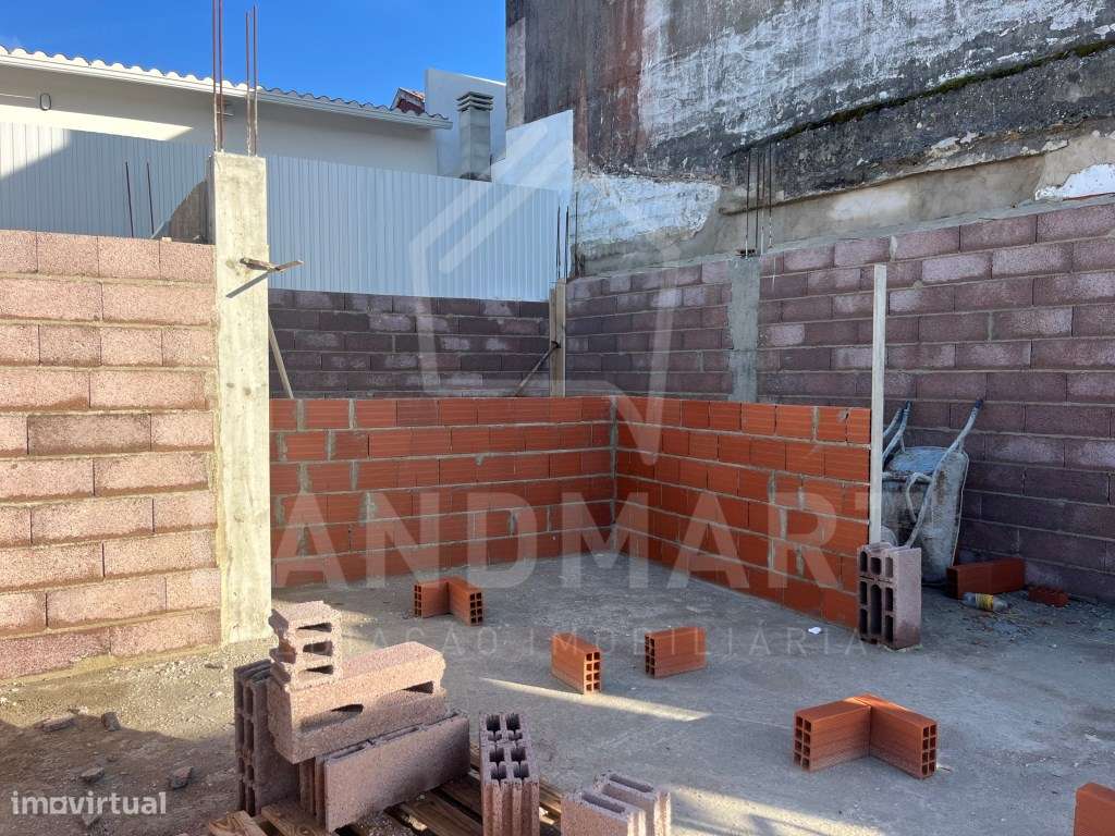 Moradia T2 em Construção, Centro de Turquel - Grande imagem: 4/11