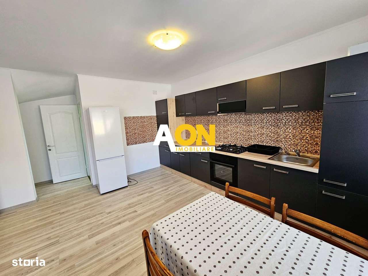Duplex nou Barabant, 3 camere,  curte & parcare acoperită - Imagine principală: 4/14