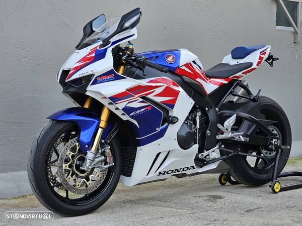 Honda CBR Honda CBR 1000 RR-R SP 30TH - 8