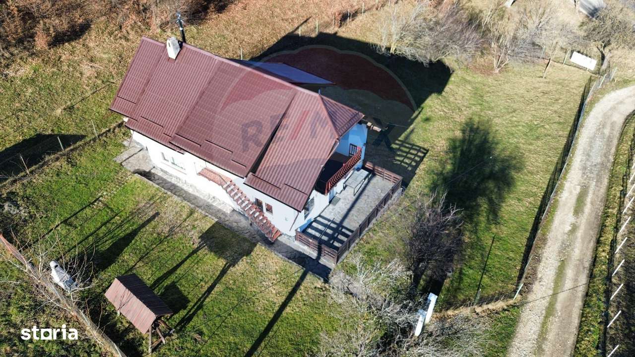 Casă / Vilă cu 7 camere de vânzare în zona Bran-Tohanita - Imagine principală: 2/20