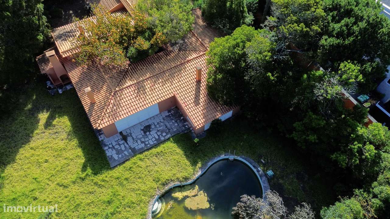 MORADIA EM LOTE DE TERRENO DE 1.940m² COM PROJECTO APROVADO-14