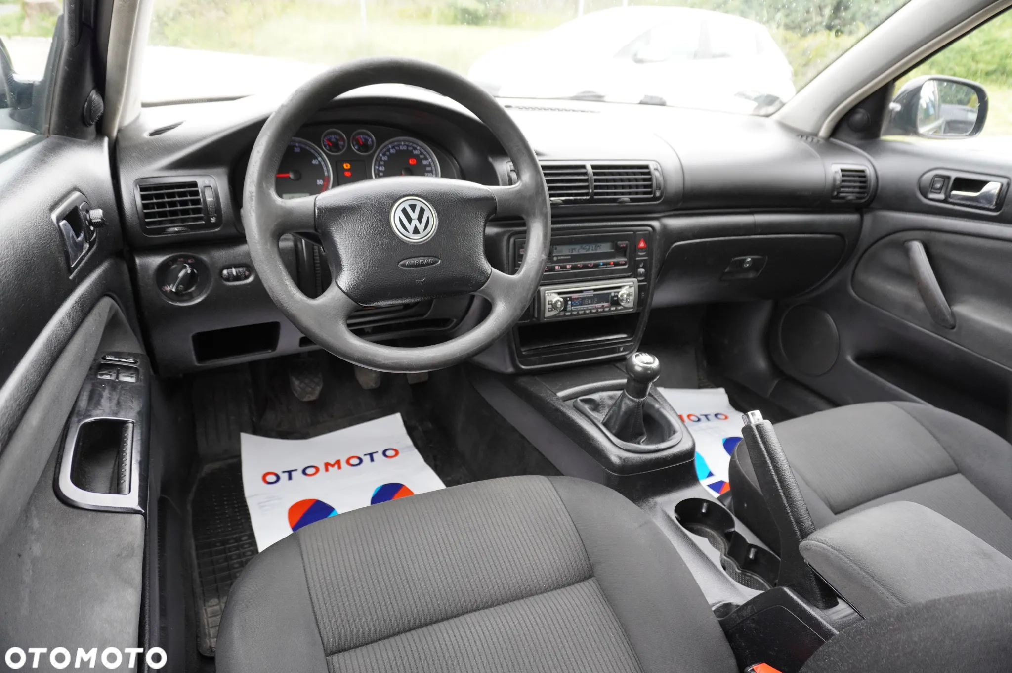 Volkswagen Passat 1.9 TDI Comfortline - 16