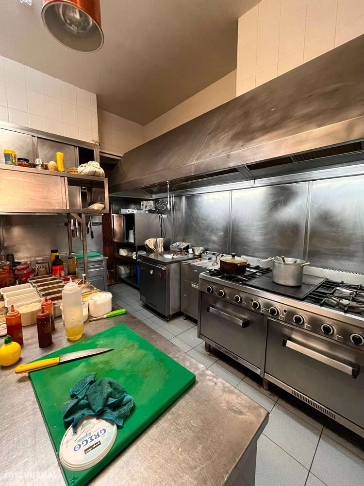 Restaurante totalmente equipado para Trespasse no Areeiro-22