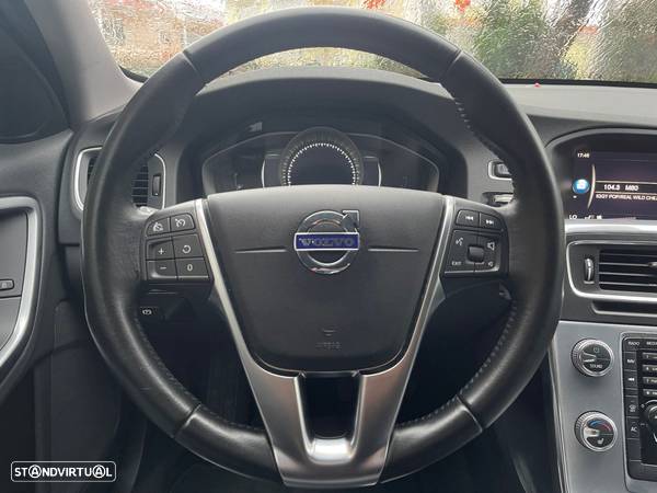 Volvo V60 2.0 D2 Kinetic - 32