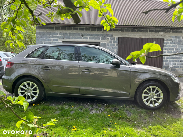 Audi A3 1.4 TFSI Ambiente S tronic - 3