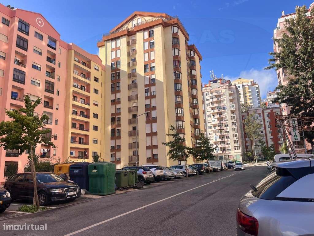 Apartamento T2, Tapada das Mercês-17