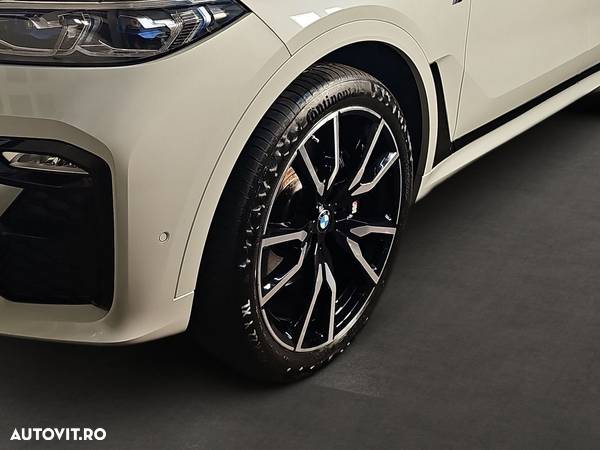 BMW X7 - 7