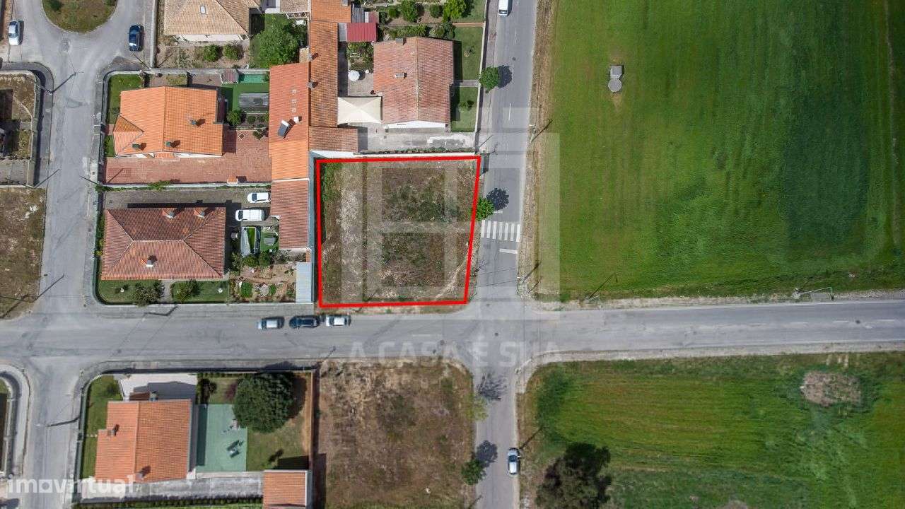 Terreno com projeto aprovado em Válega - Grande imagem: 1/11