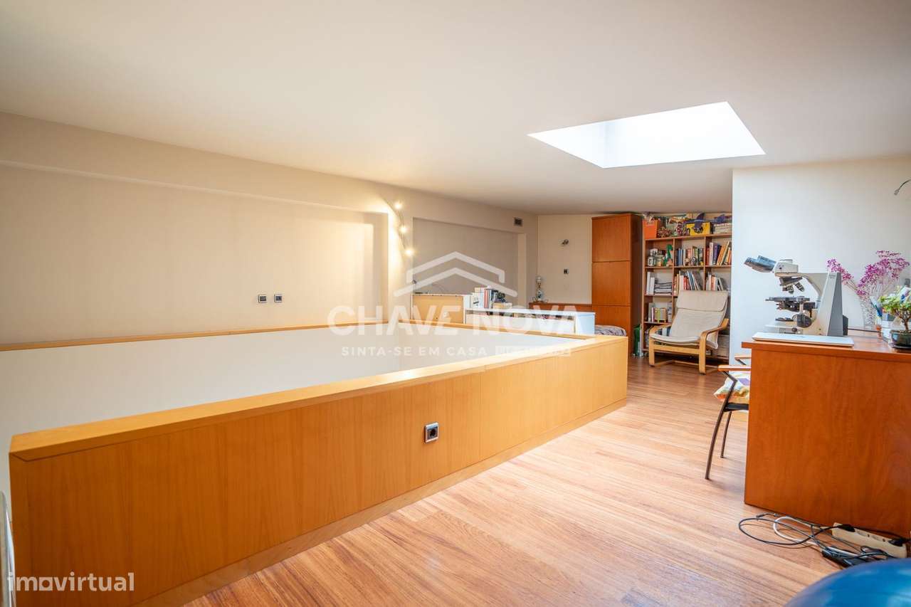 T2 Duplex no Último Andar com Varanda – Polo Universitário do Porto-9