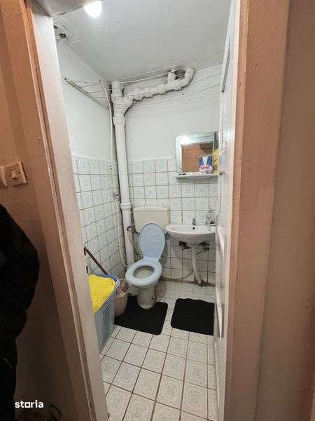 inchiriez camera camin bl 1 etaj 3 - Imagine principală: 4/4