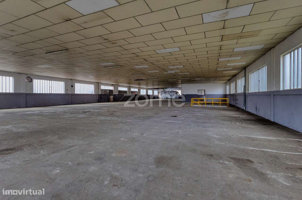 Armazéns de 1750m² c/ escritório e Potencial Habitacional em São Ro...-35