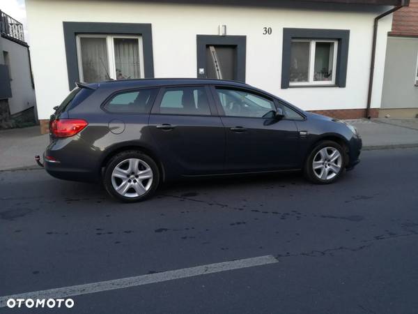 Opel Astra 1.4 Turbo Sports Tourer - 8