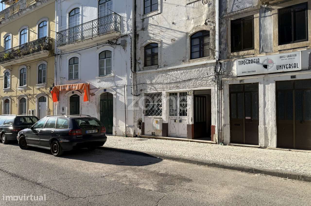 Loja para Reabilitação na Rua Figueira da Foz, Coimbra-13