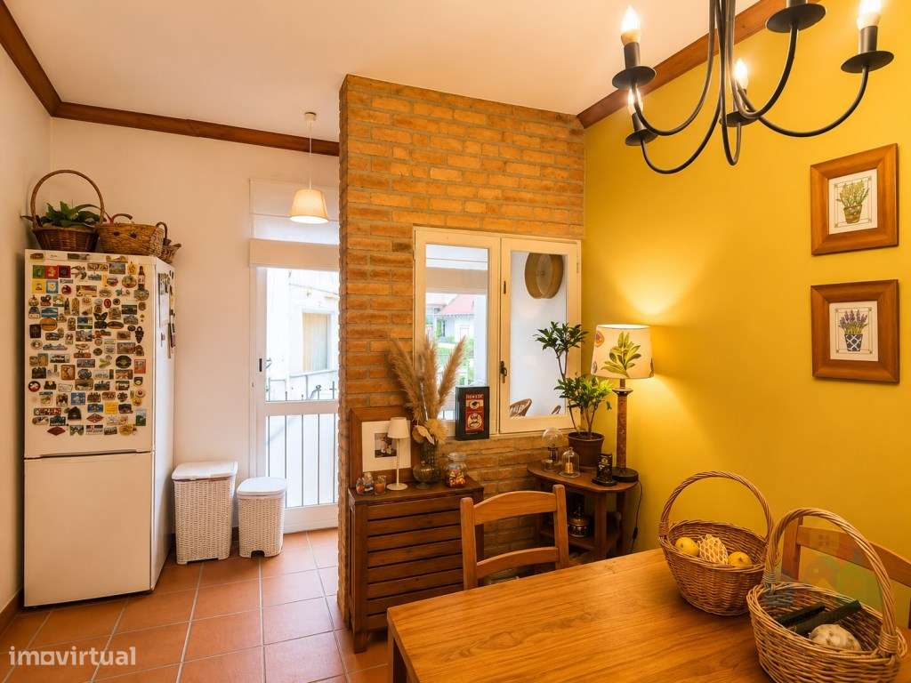 Apartamento T4 em zona central de Tomar-5