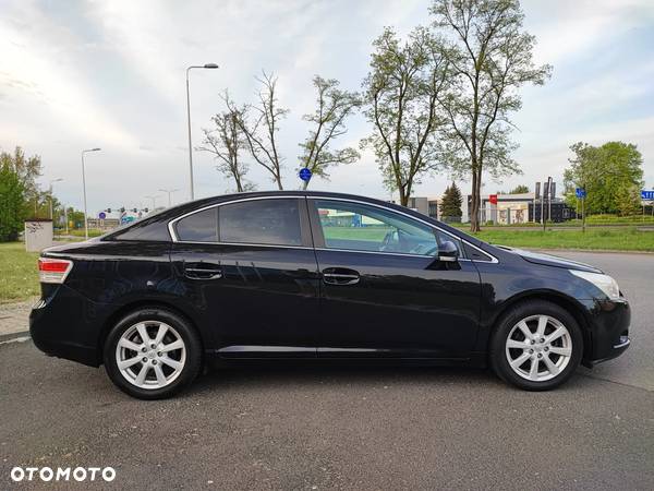 Toyota Avensis 2.0 Prestige NAVI - 3