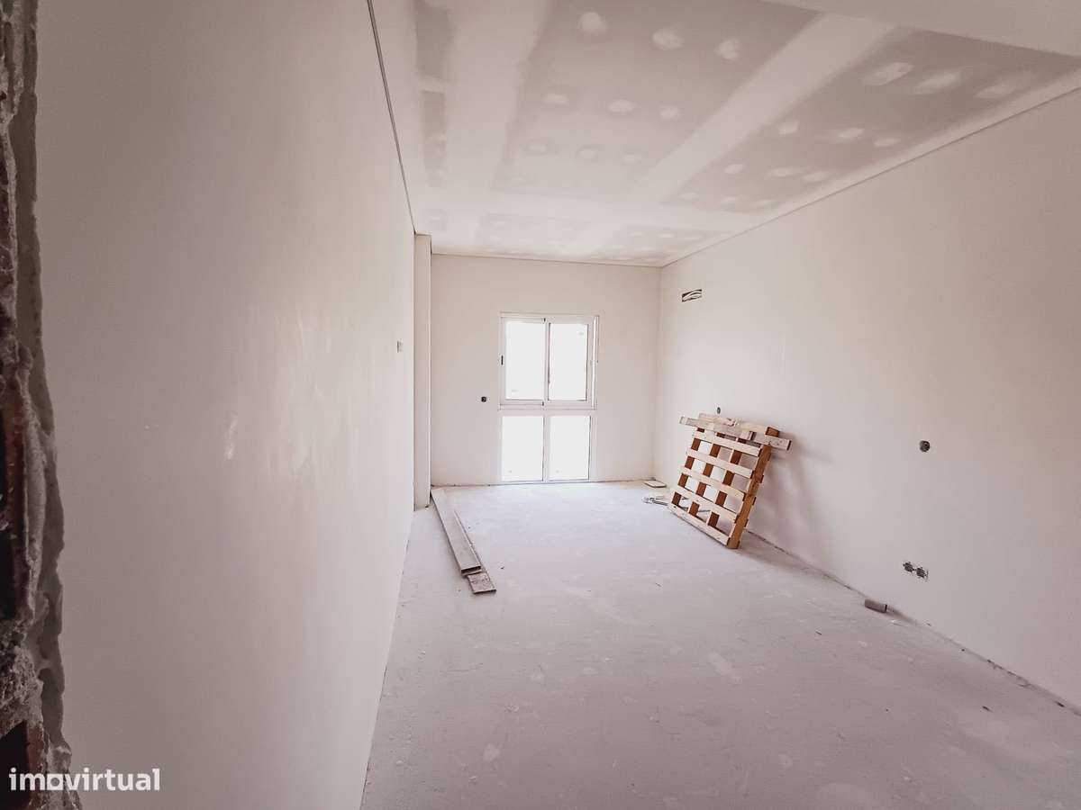 Apartamento T2 Novo de Luxo com garagem em Almancil-16