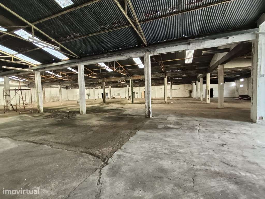 Armazém Industrial no Mucifal, Sintra-9