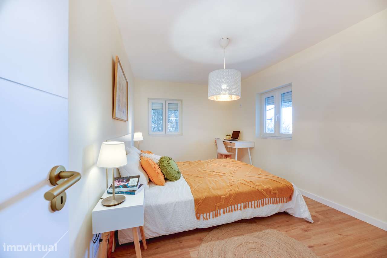 APARTAMENTO T4 | TOTALMENTE REMODELADO | TERRAÇO | VILA FRANCA DE XIRA - Grande imagem: 4/26