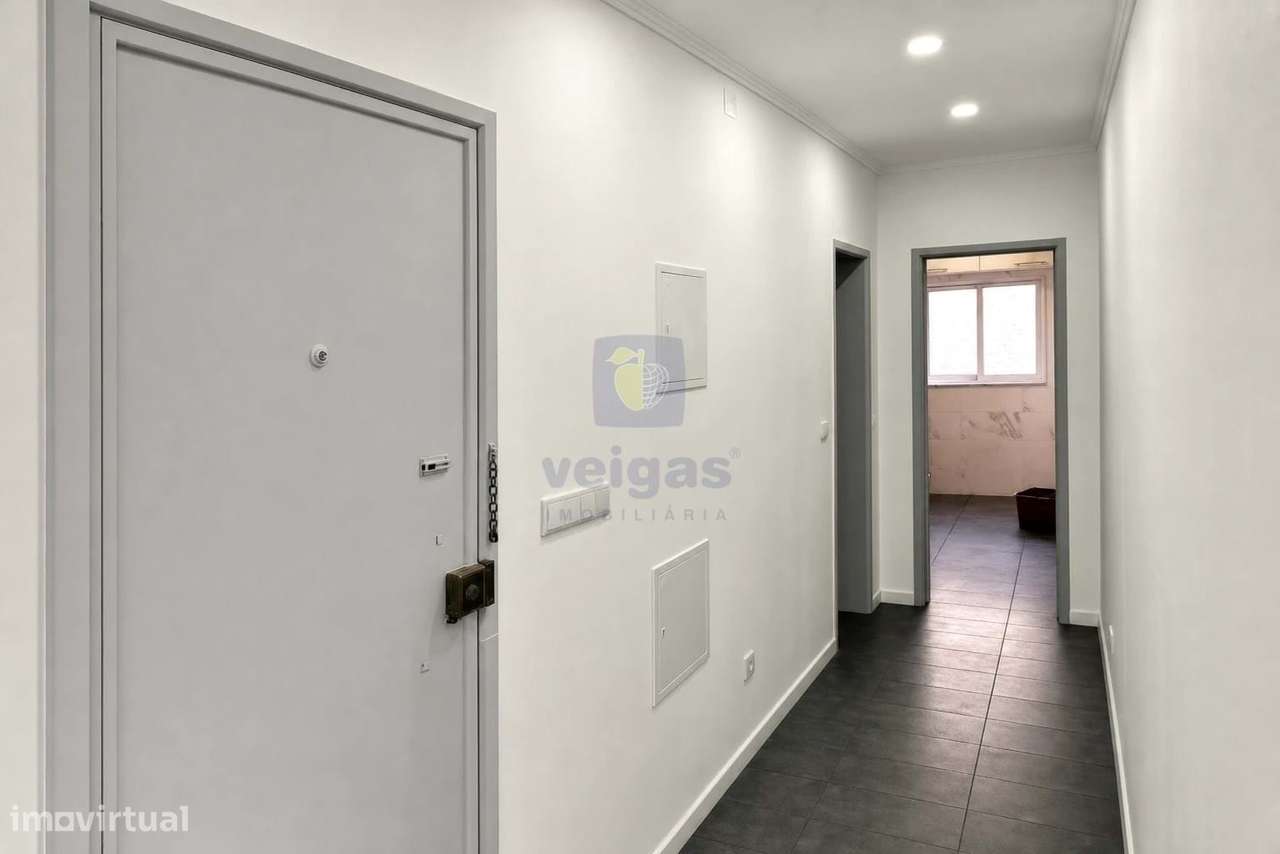 T1+1 com Logradouro - Totalmente remodelado  | Baixa da Banheira-11