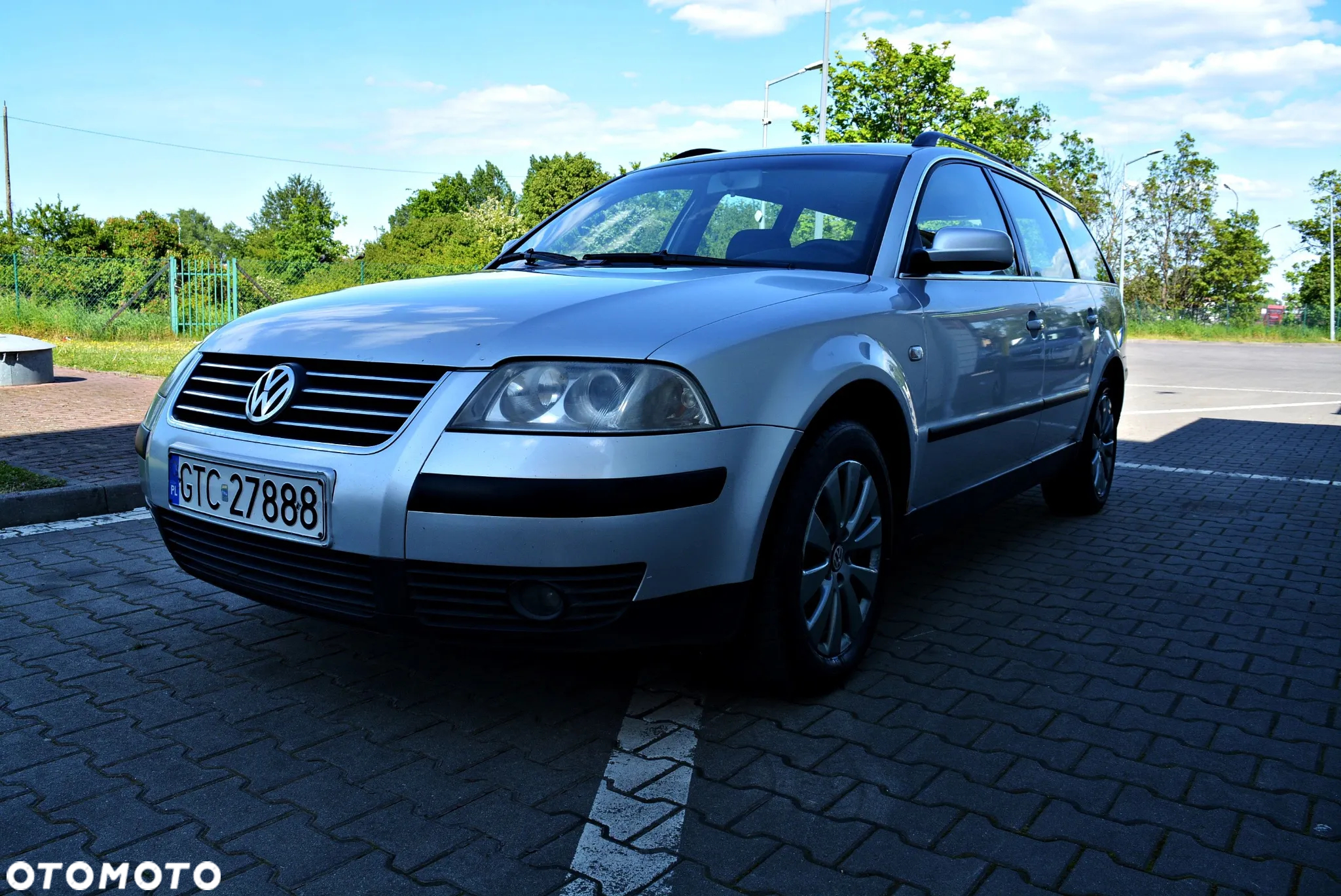 Volkswagen Passat 1.9 TDI Comfortline - 12