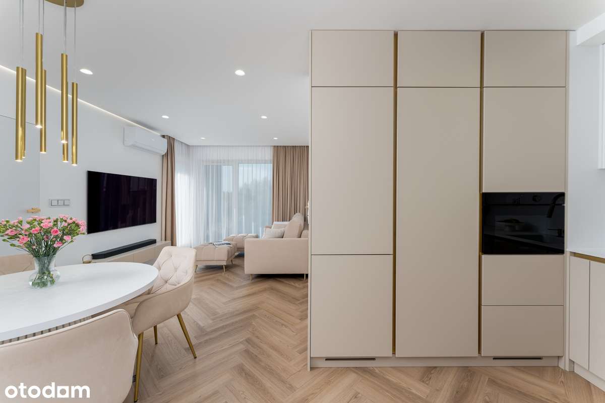 Wyjątkowy apartament premium: 3 pokoje + 2 miejsca + 2 komórki-1