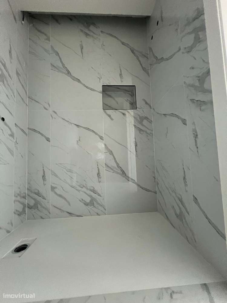 T2 Fabuloso Gaia Av.  República Metro S.  Ovídio Lugar  Garagem  Duplo-12