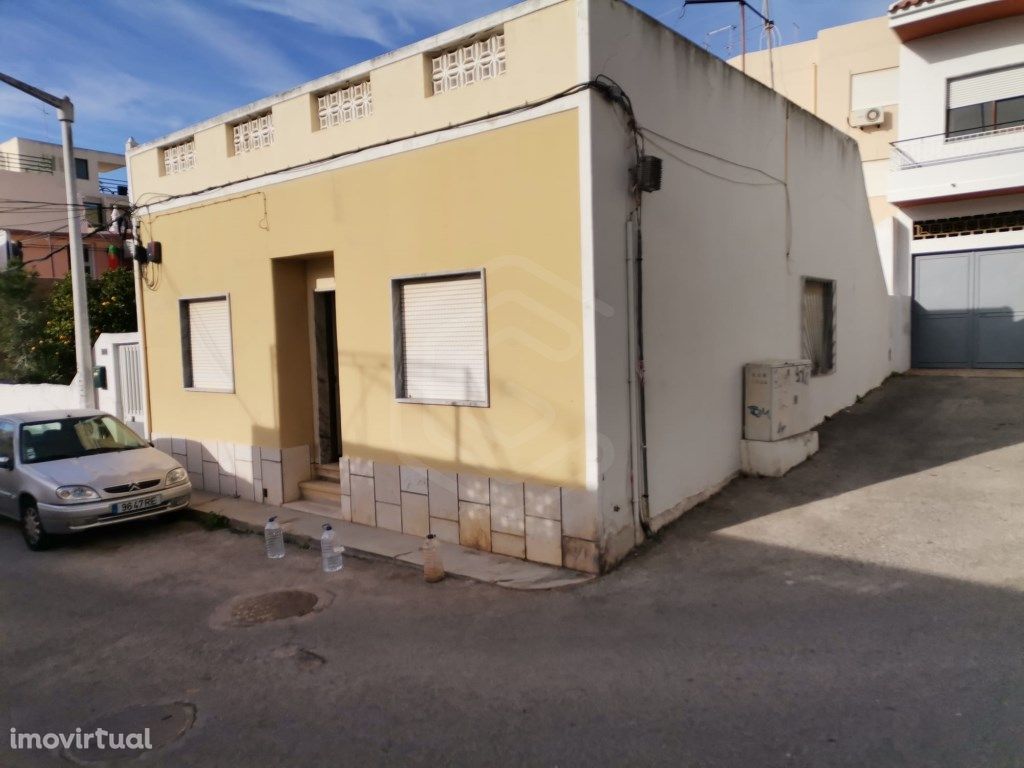 Casa antiga para recuperar, Quarteira, Algarve